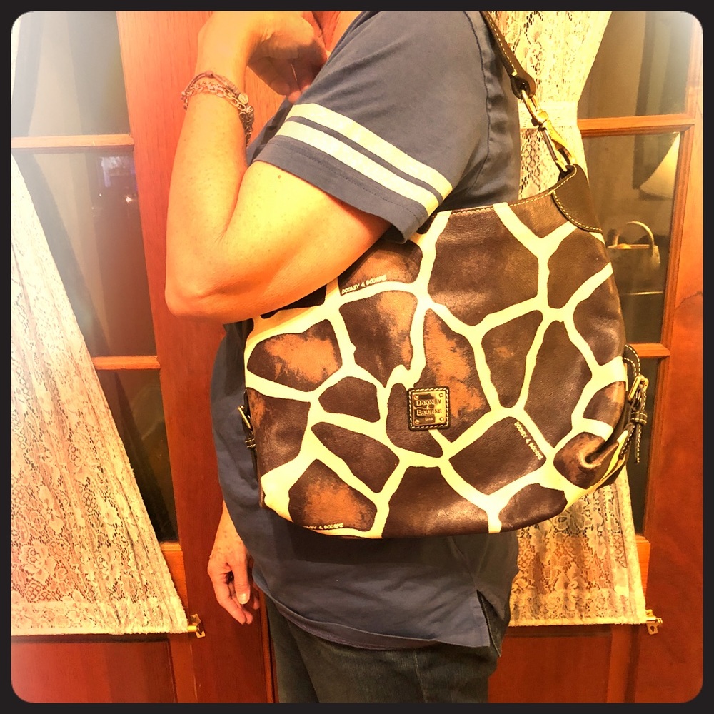 Dooney and Bourke shoulder purse W matching wallet